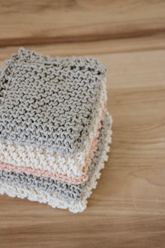 http://squigglidinks.com/wp-content/uploads/2020/09/Farmhouse-Knit-Dishcloth-8.jpg