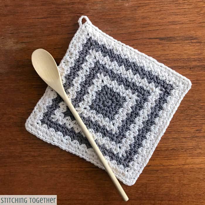 Modern Country Kitchen Towels Crochet Pattern - Leelee Knits